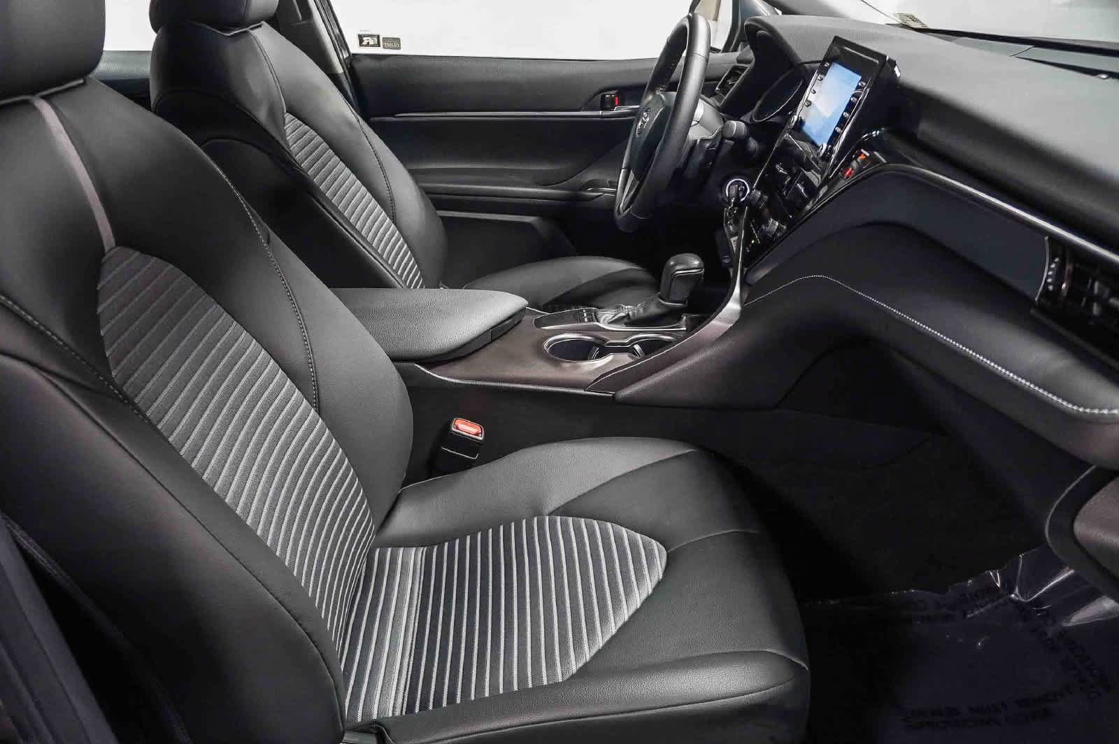 Used 2024 Toyota Camry SE w/ Blackout Package (TMS) FWD image 15