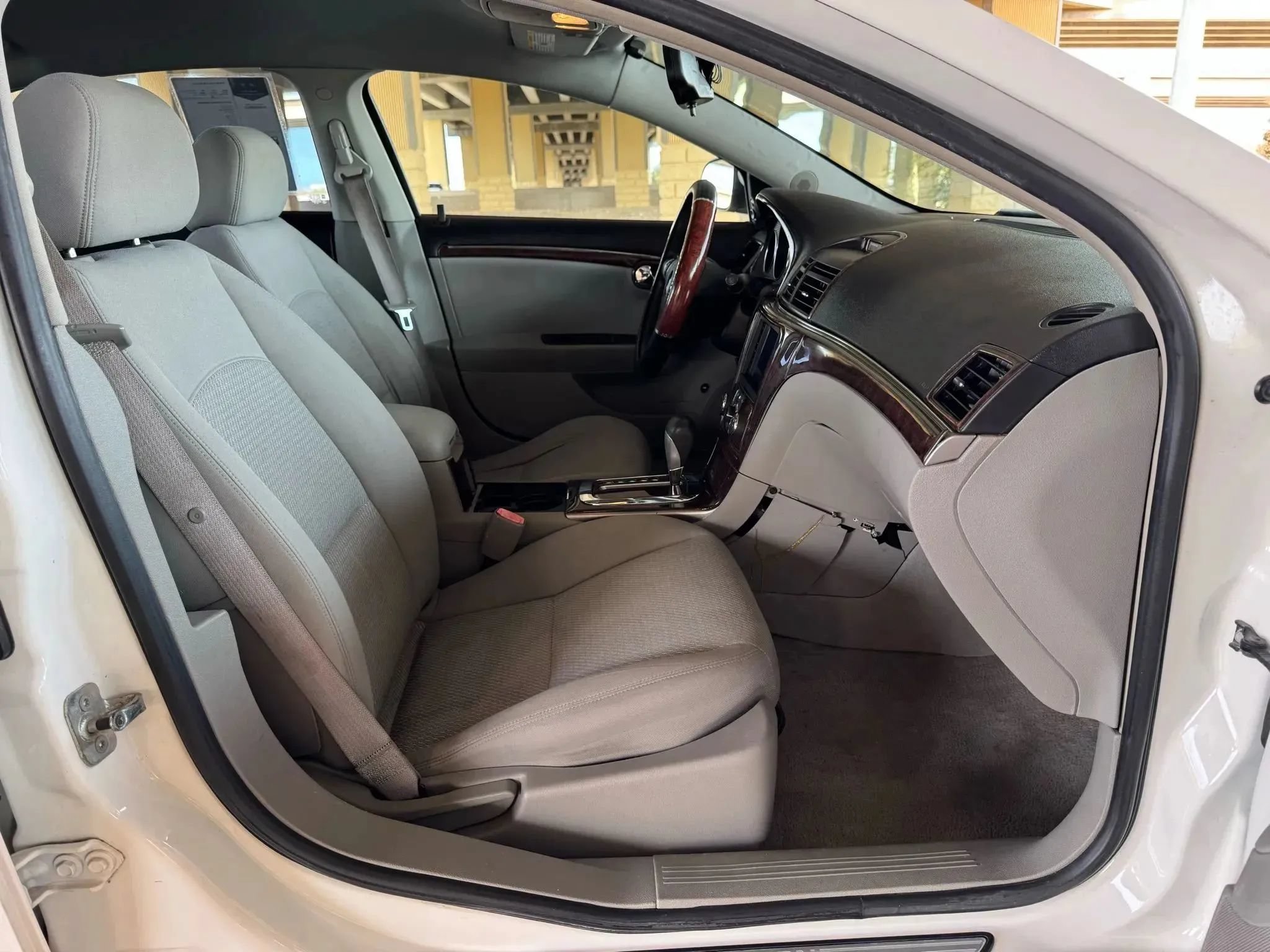 Used 2008 Saturn Aura XE FWD image 25