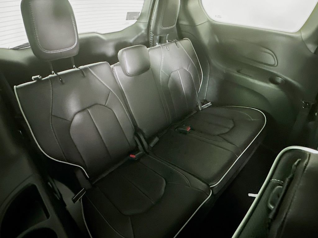 New 2026 Chrysler Pacifica Limited w/ S Appearance Package image 35