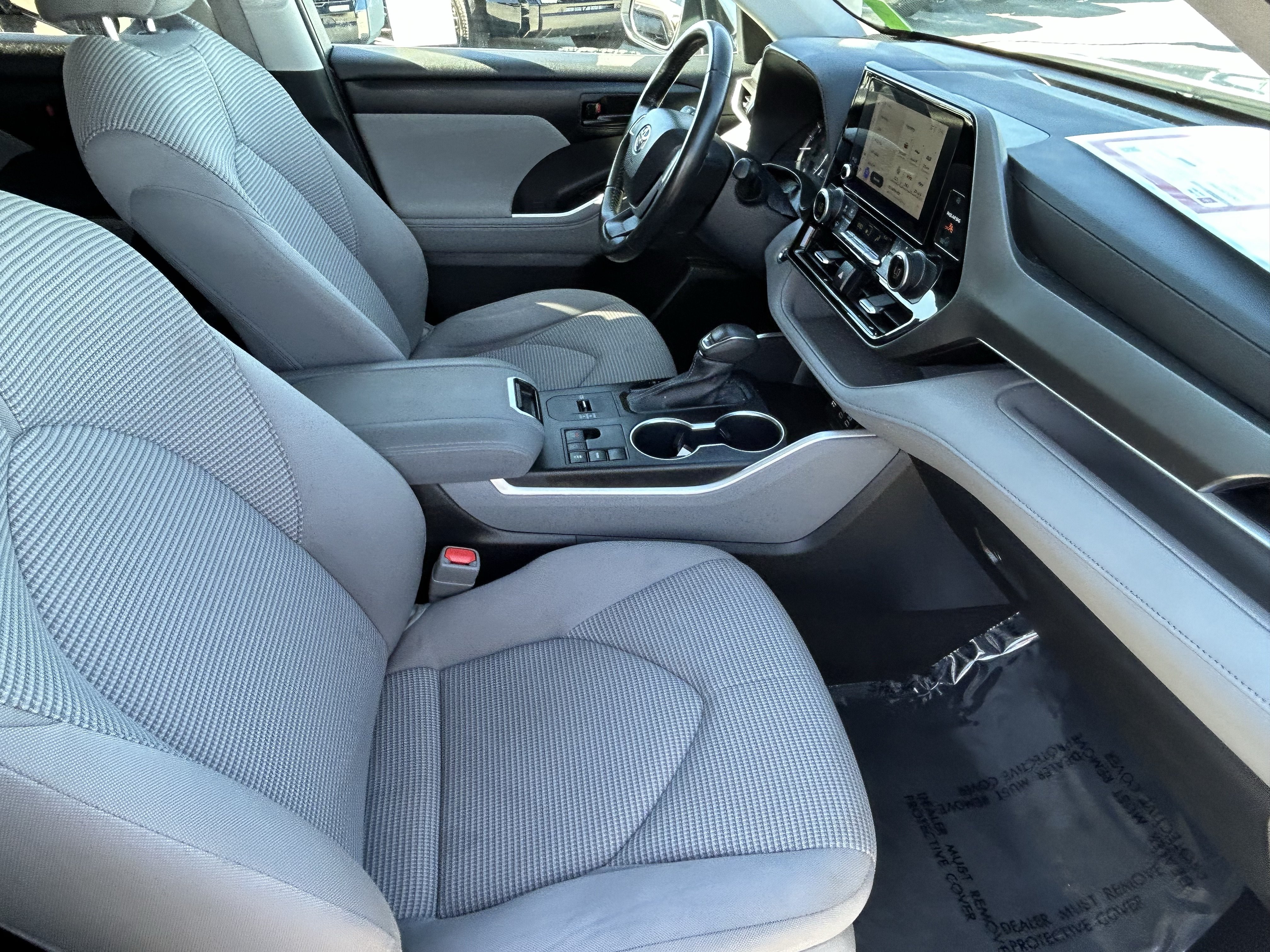 Certified 2023 Toyota Highlander LE FWD image 10