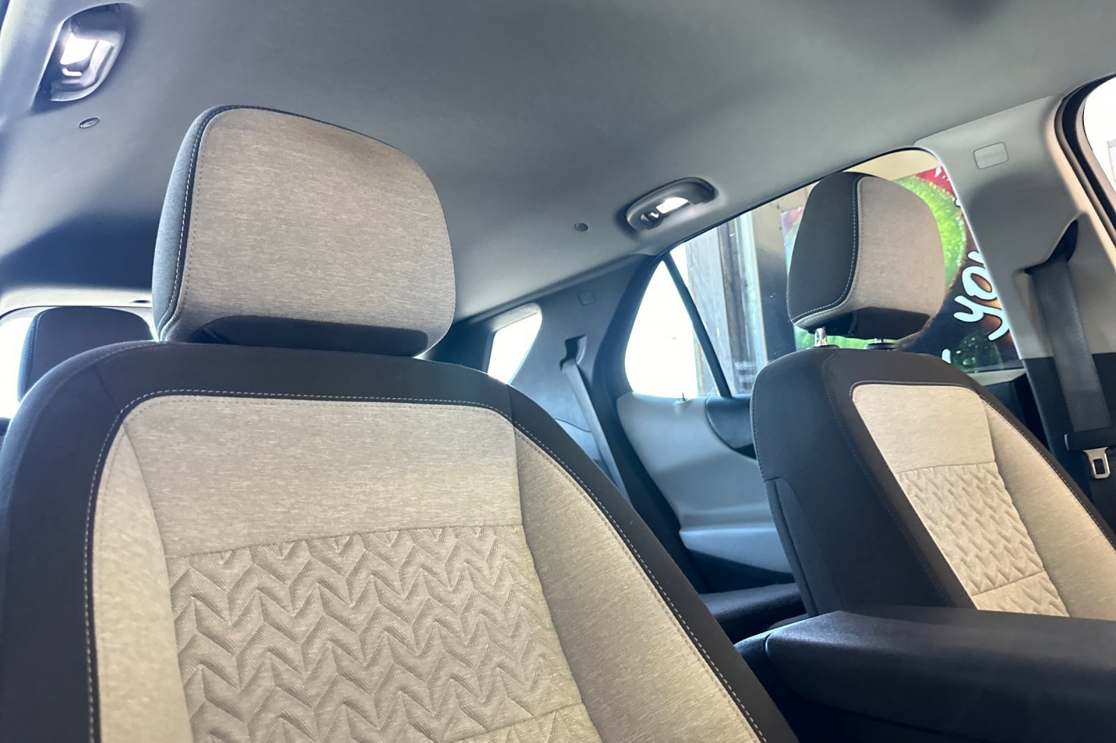 Used 2023 Chevrolet Equinox LT image 18