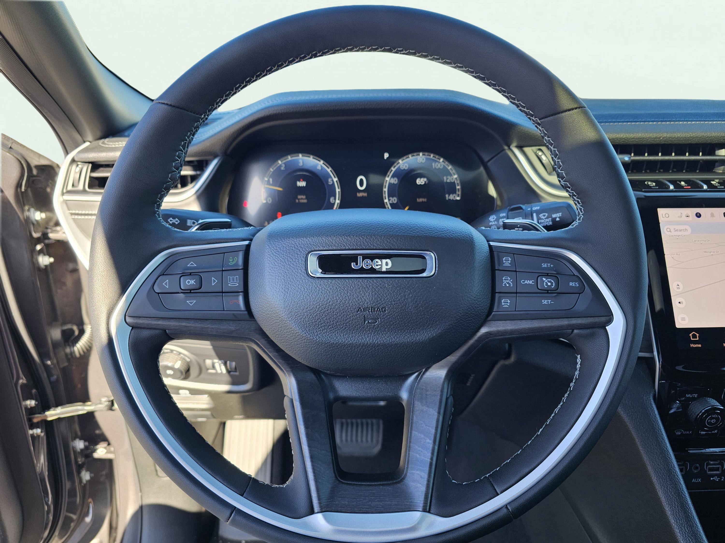 New 2025 Jeep Grand Cherokee L Limited image 21