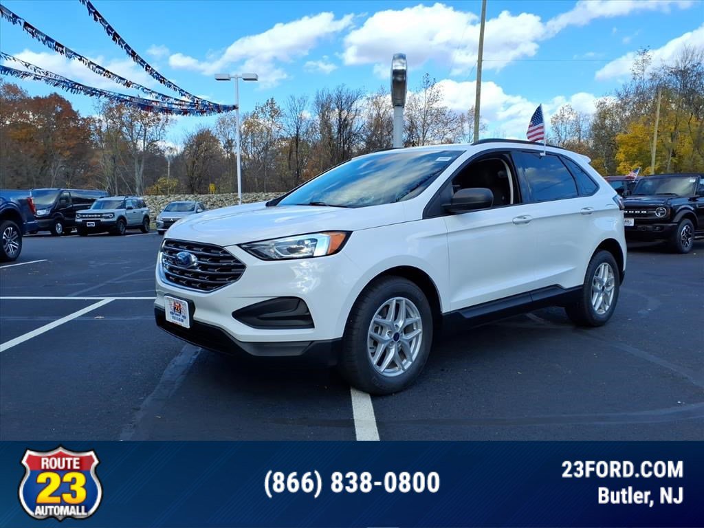 Certified 2022 Ford Edge SE image 4