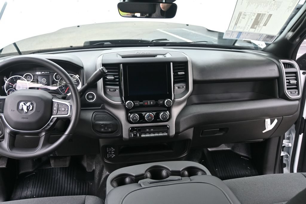 New 2026 RAM 3500 Tradesman AWD/4WD image 24
