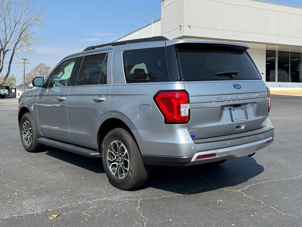 Used 2024 Ford Expedition XLT image 6