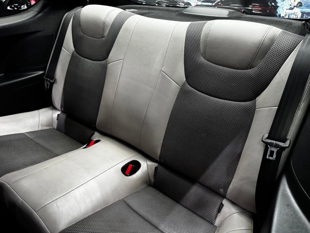 Used 2016 Hyundai Genesis 3.8 RWD image 37