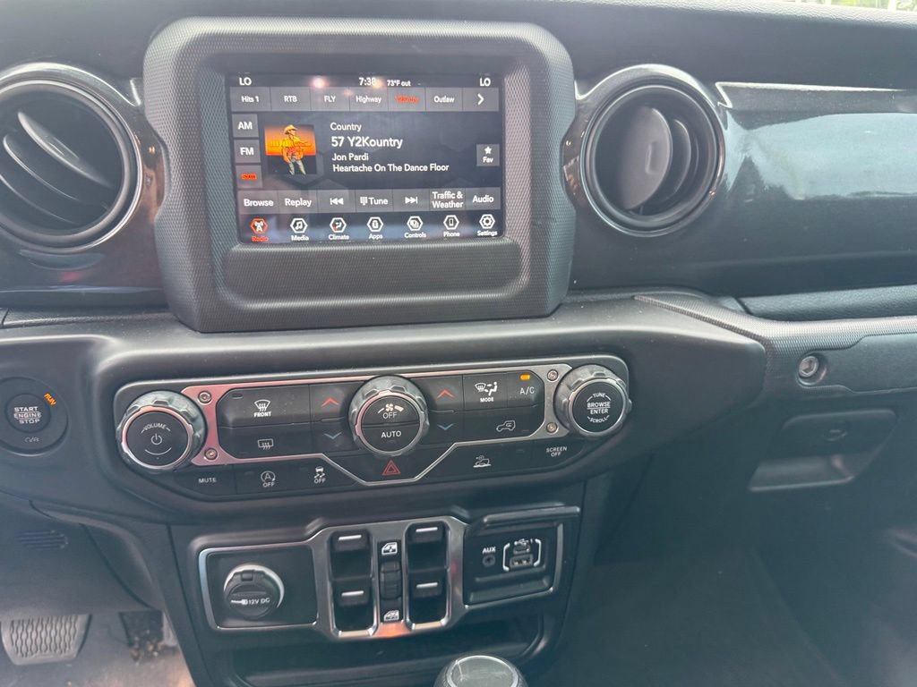 Used 2022 Jeep Gladiator Sport AWD/4WD image 10