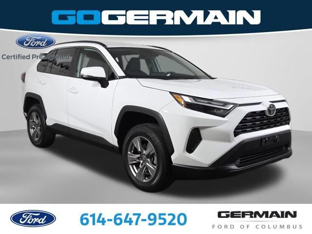 Used 2024 Toyota RAV4 XLE AWD/4WD image 5