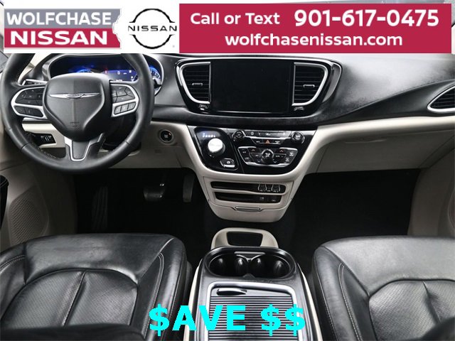 Used 2022 Chrysler Pacifica Touring-L image 9