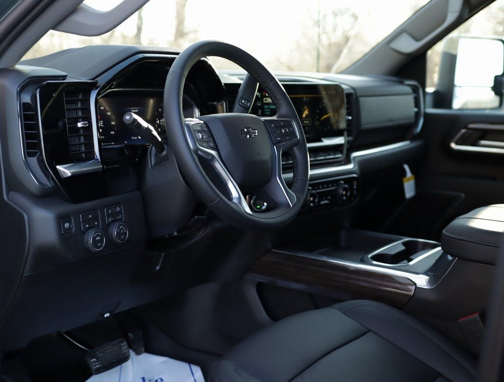 New 2026 Chevrolet Silverado 2500 LT w/ Trail Boss Package image 9