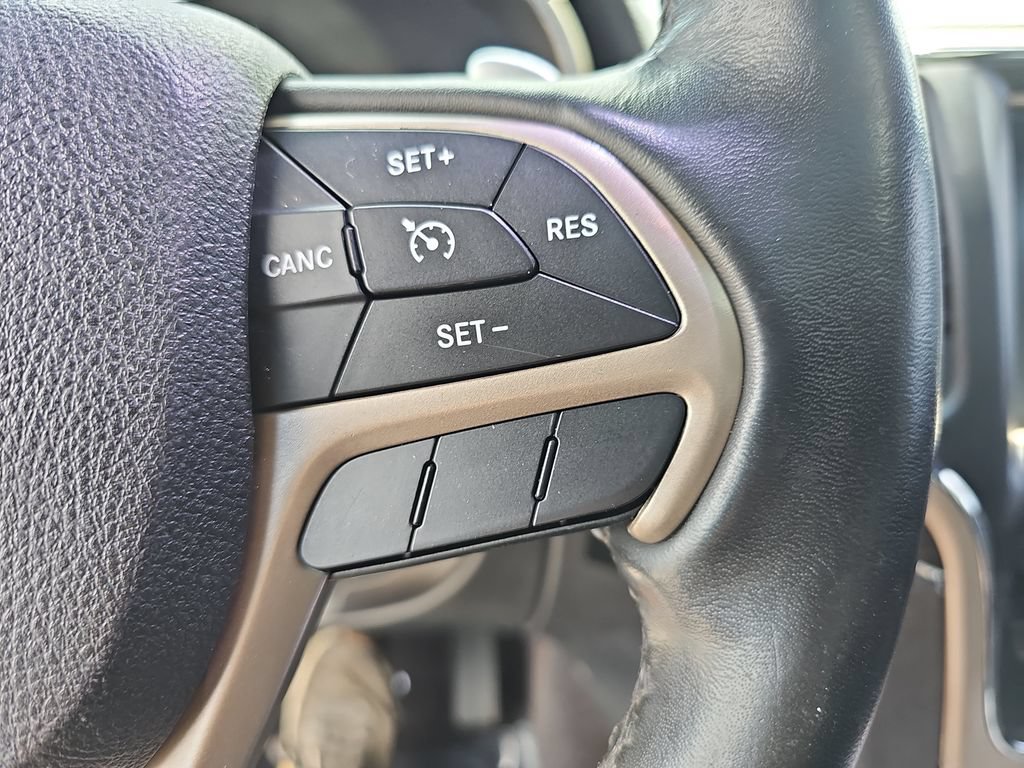 Used 2015 Jeep Grand Cherokee Limited w/ Luxury Group II AWD/4WD image 23