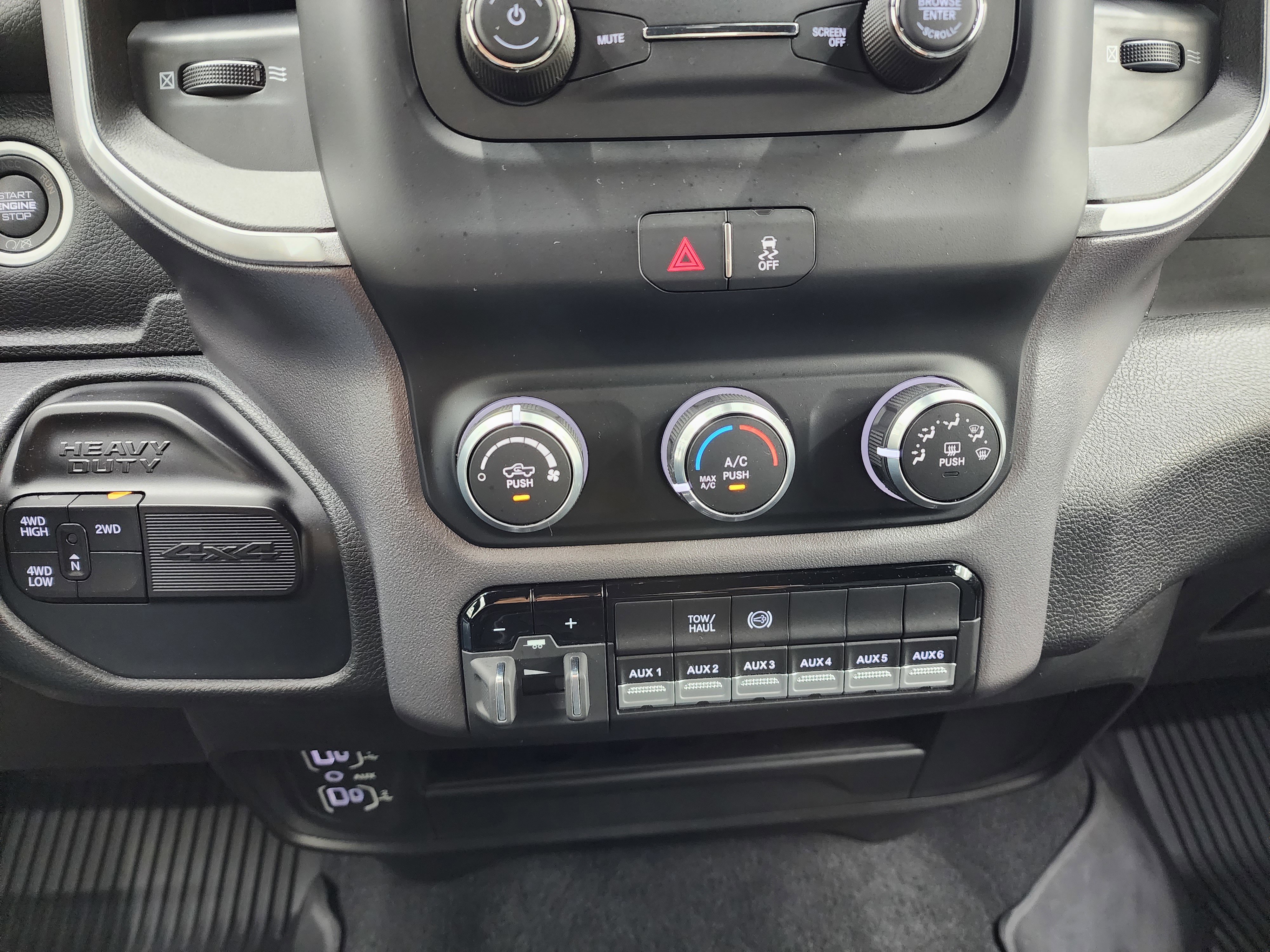 Used 2023 RAM 2500 Big Horn w/ Snow Chief Group image 15