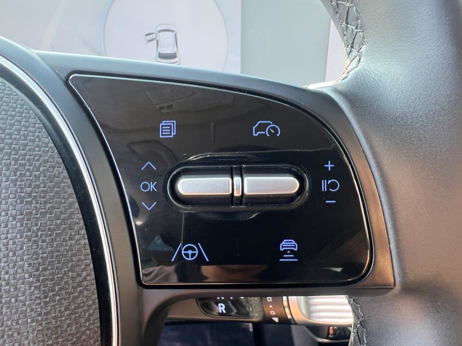 Used 2024 Hyundai Ioniq 5 SEL image 16