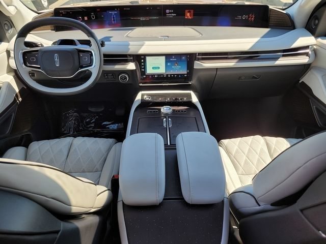 New 2026 Lincoln Navigator L Black Label AWD/4WD image 37