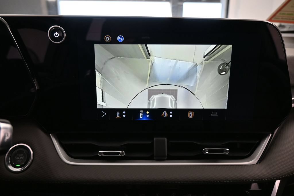 Used 2025 Chevrolet Equinox LT w/ Convenience Package II FWD image 28