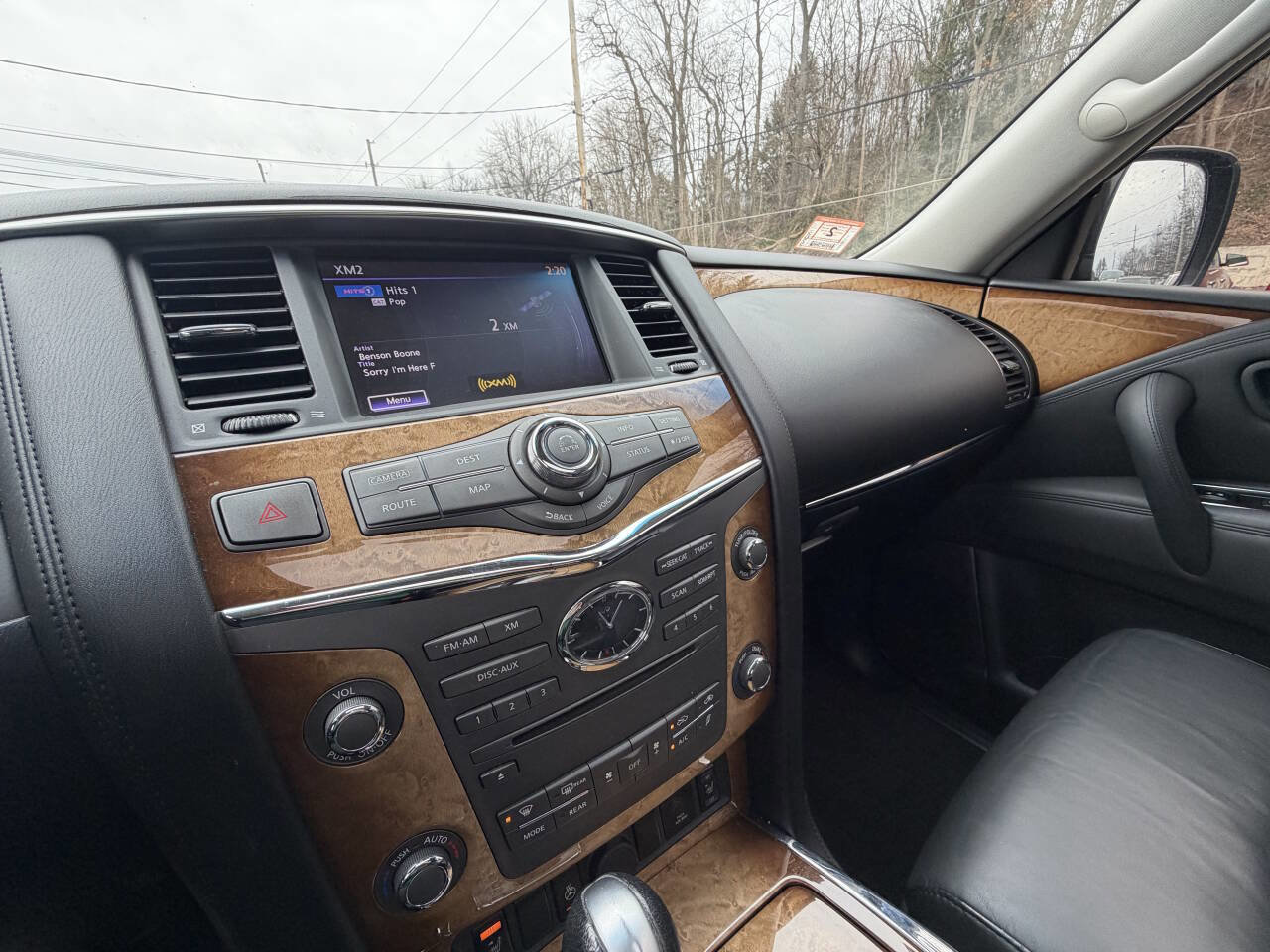 Used 2011 INFINITI QX56 Base 4x4 4dr SUV w/ Theater Pkg image 32