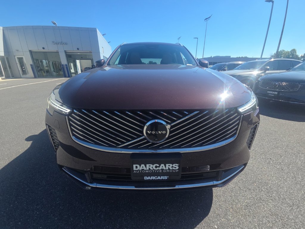 Certified 2026 Volvo XC90 B6 Plus AWD/4WD image 3