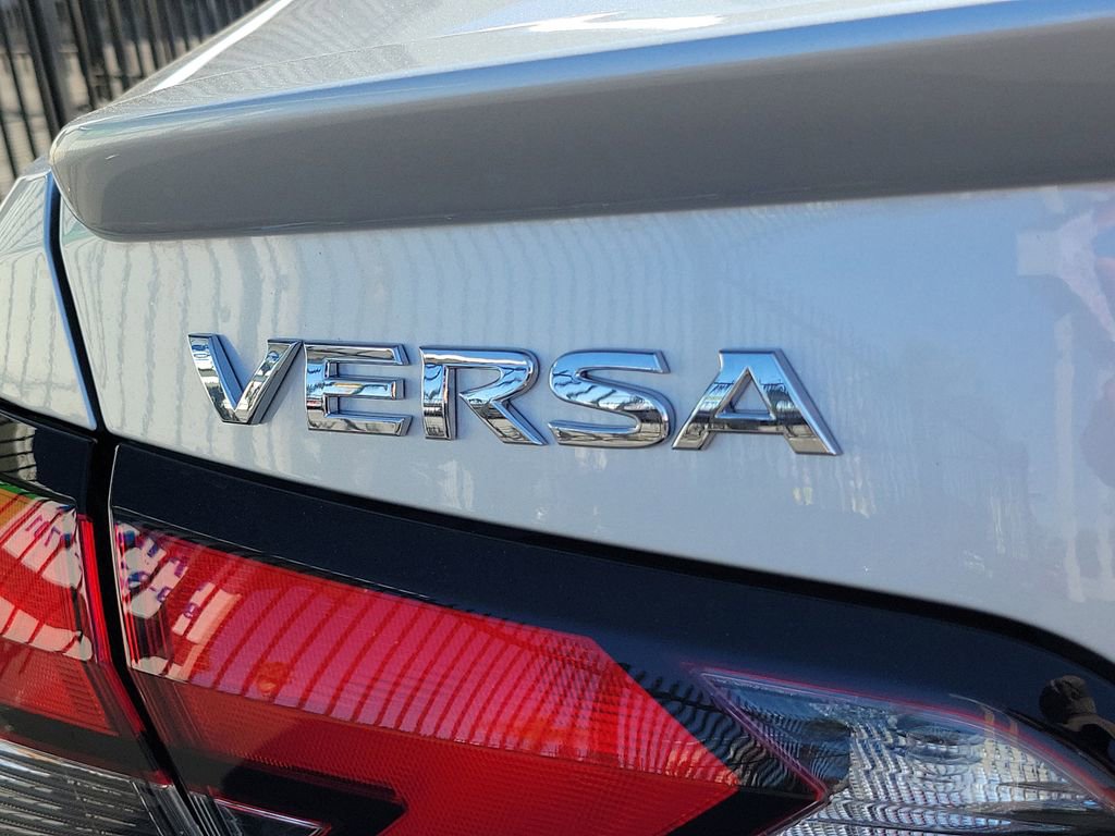 Used 2025 Nissan Versa SR w/ Trunk Package FWD image 24