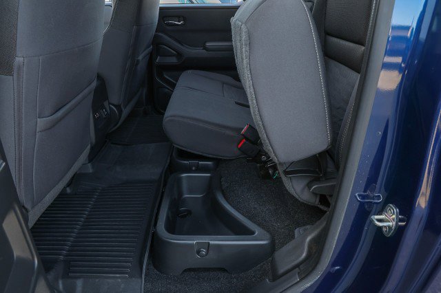 Used 2022 Nissan Frontier SV image 29