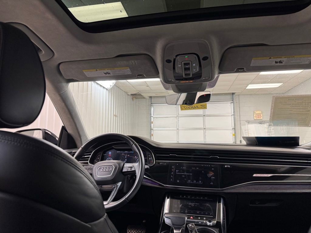 Used 2019 Audi Q8 Prestige w/ Luxury Package image 24