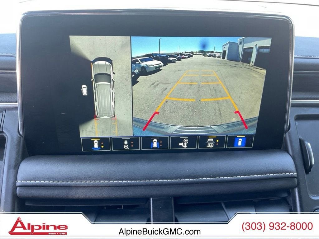 Certified 2022 GMC Yukon XL SLT w/ SLT Premium Package AWD/4WD image 19