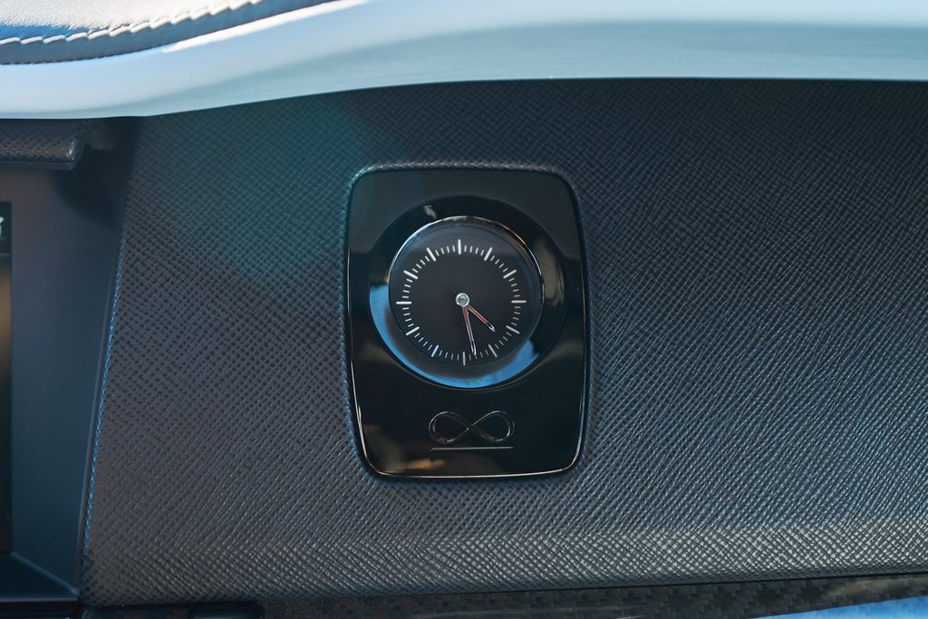 Used 2022 Rolls-Royce Cullinan Black Badge w/ Dark Exterior Package image 74