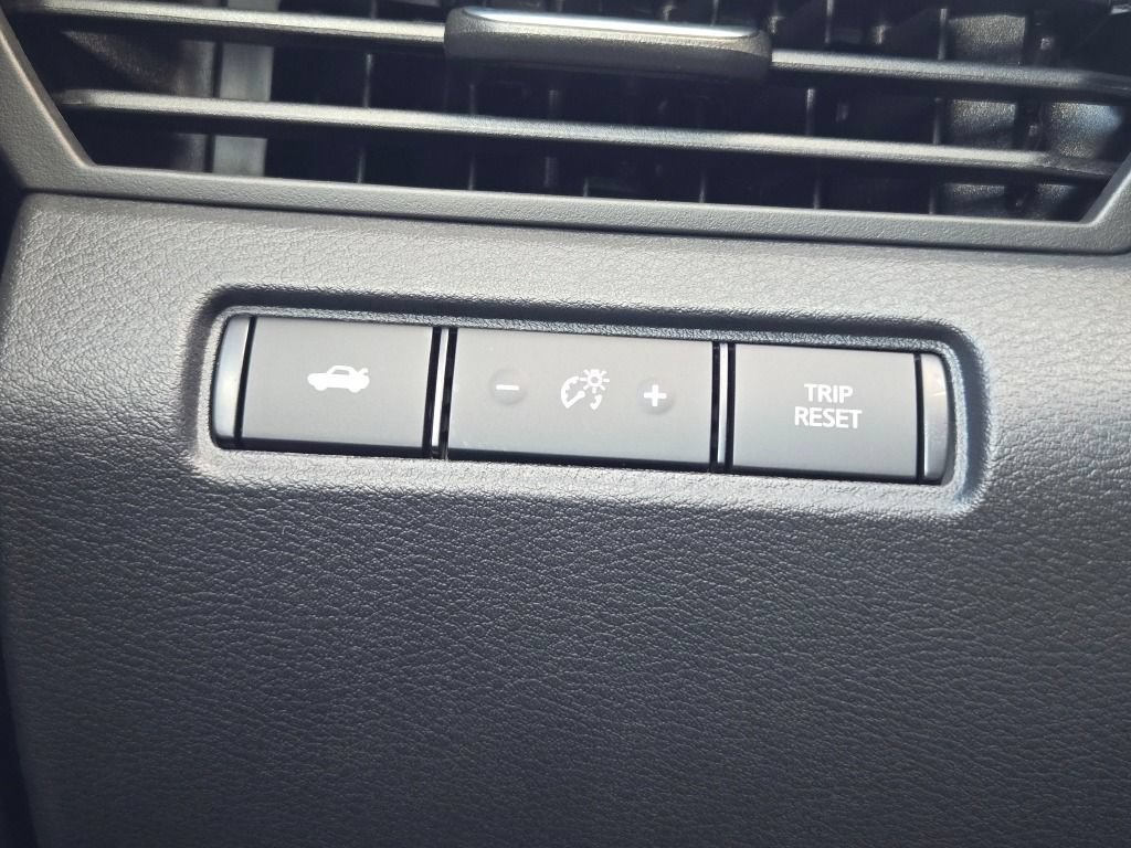 New 2026 Nissan Altima 2.5 SV FWD image 24