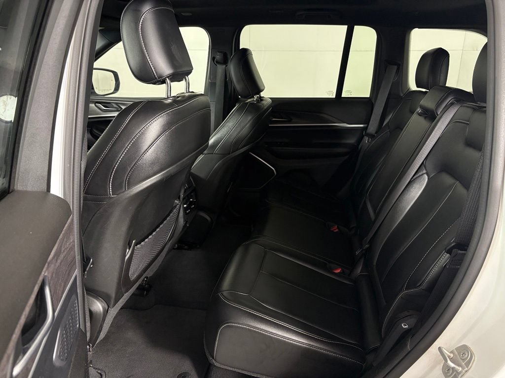 Used 2024 Jeep Grand Cherokee Limited 4xe AWD/4WD image 44