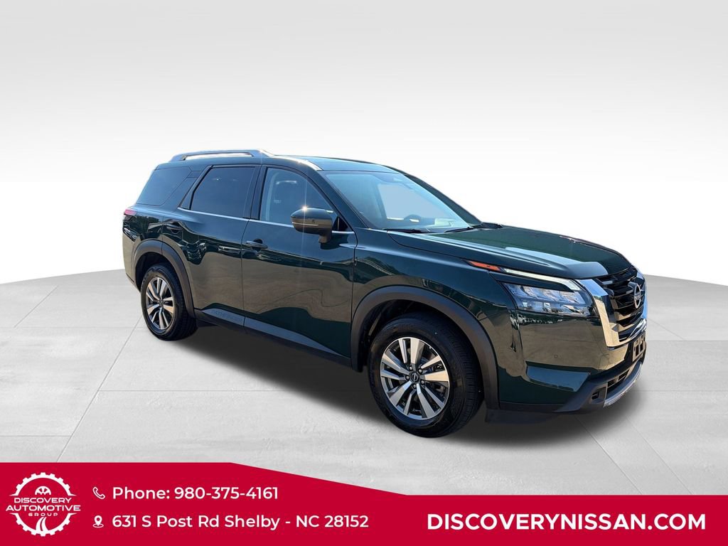 Certified 2025 Nissan Pathfinder SL AWD/4WD image 4