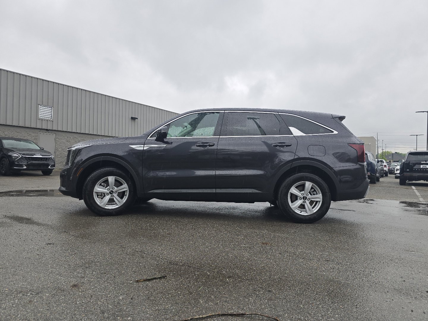 Used 2026 Kia Sorento LX FWD image 11