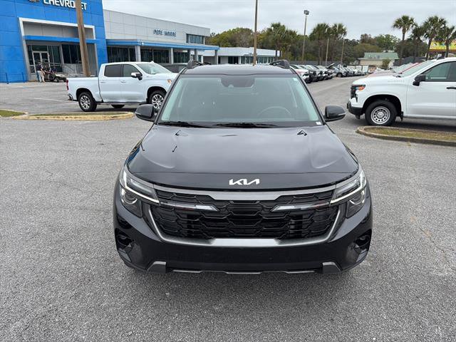 Used 2024 Kia Seltos X-Line image 2