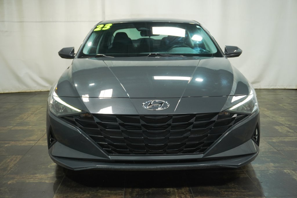 Certified 2023 Hyundai Elantra SEL w/ Preferred Accessory Package FWD image 8