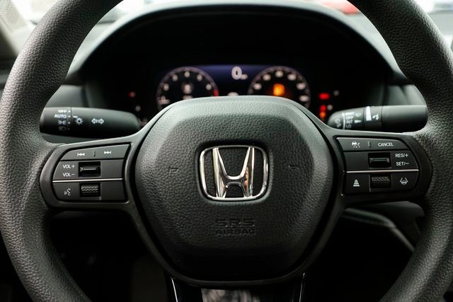 Used 2025 Honda Accord SE image 32