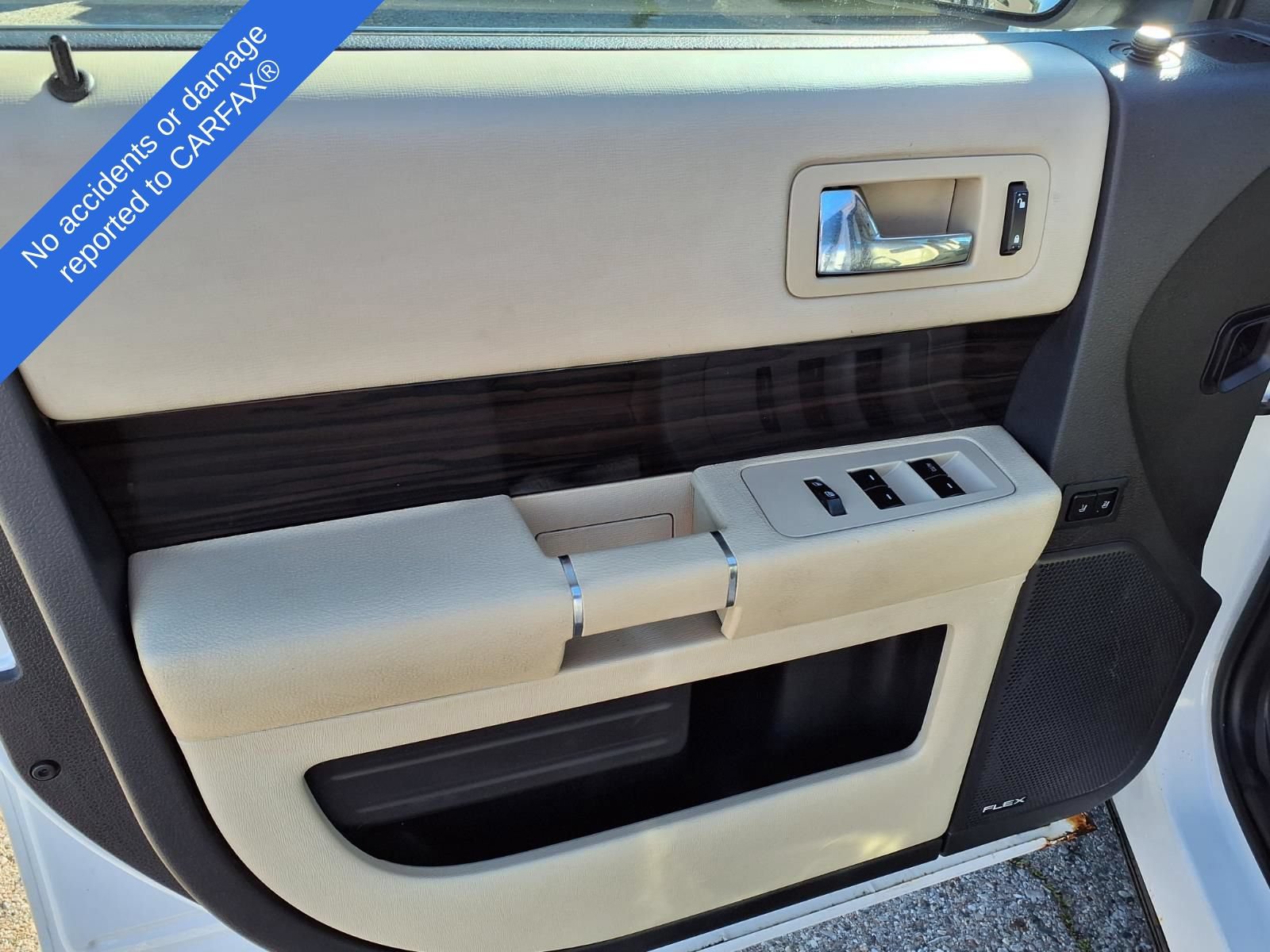 Used 2013 Ford Flex SEL AWD/4WD image 16
