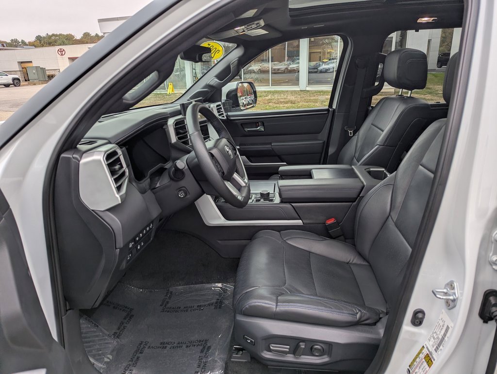 Used 2025 Toyota Sequoia Platinum image 18