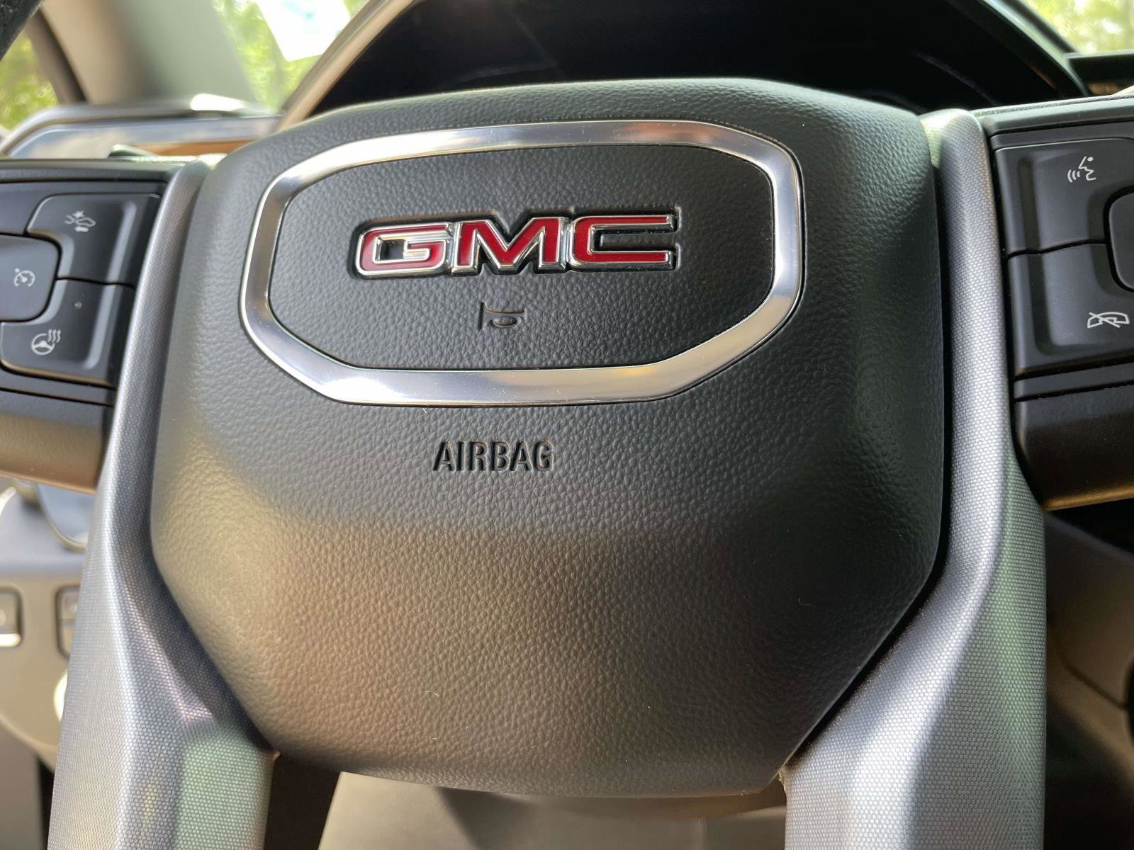 Used 2022 GMC Sierra 1500 SLT w/ SLT Premium Plus Package image 18