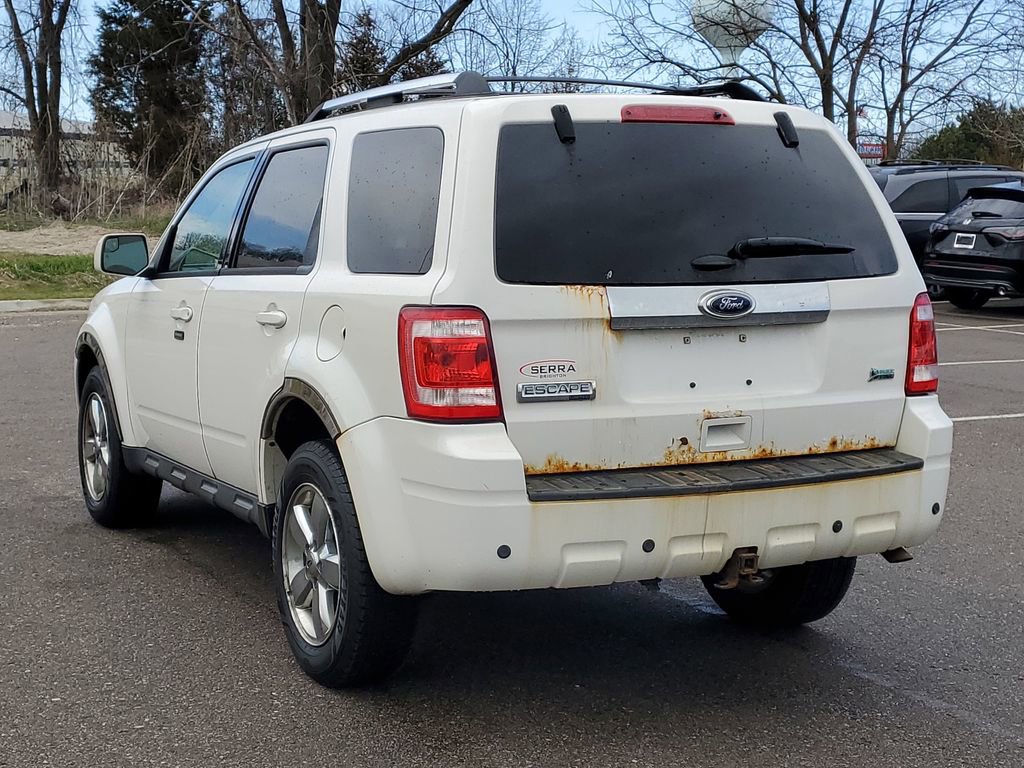 Used 2012 Ford Escape Limited w/ Class II Trailer Towing Pkg AWD/4WD image 2