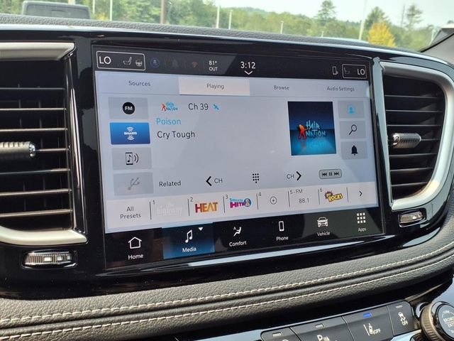 New 2025 Chrysler Pacifica Select w/ Fav Edition Package FWD image 17