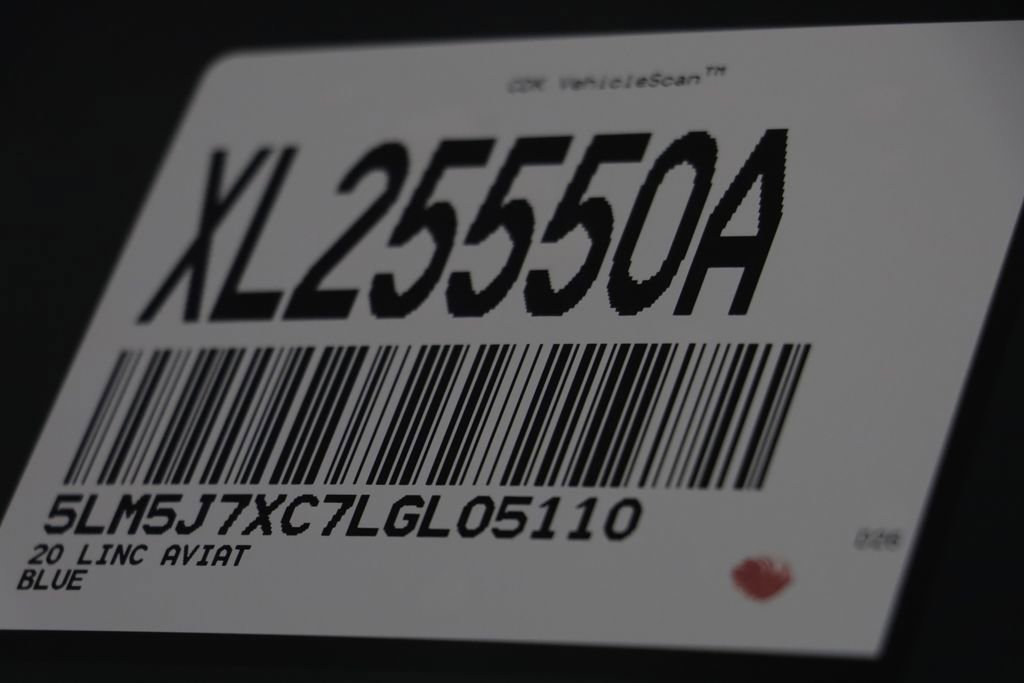 Used 2020 Lincoln Aviator Reserve w/ Equipment Group 201A image 27