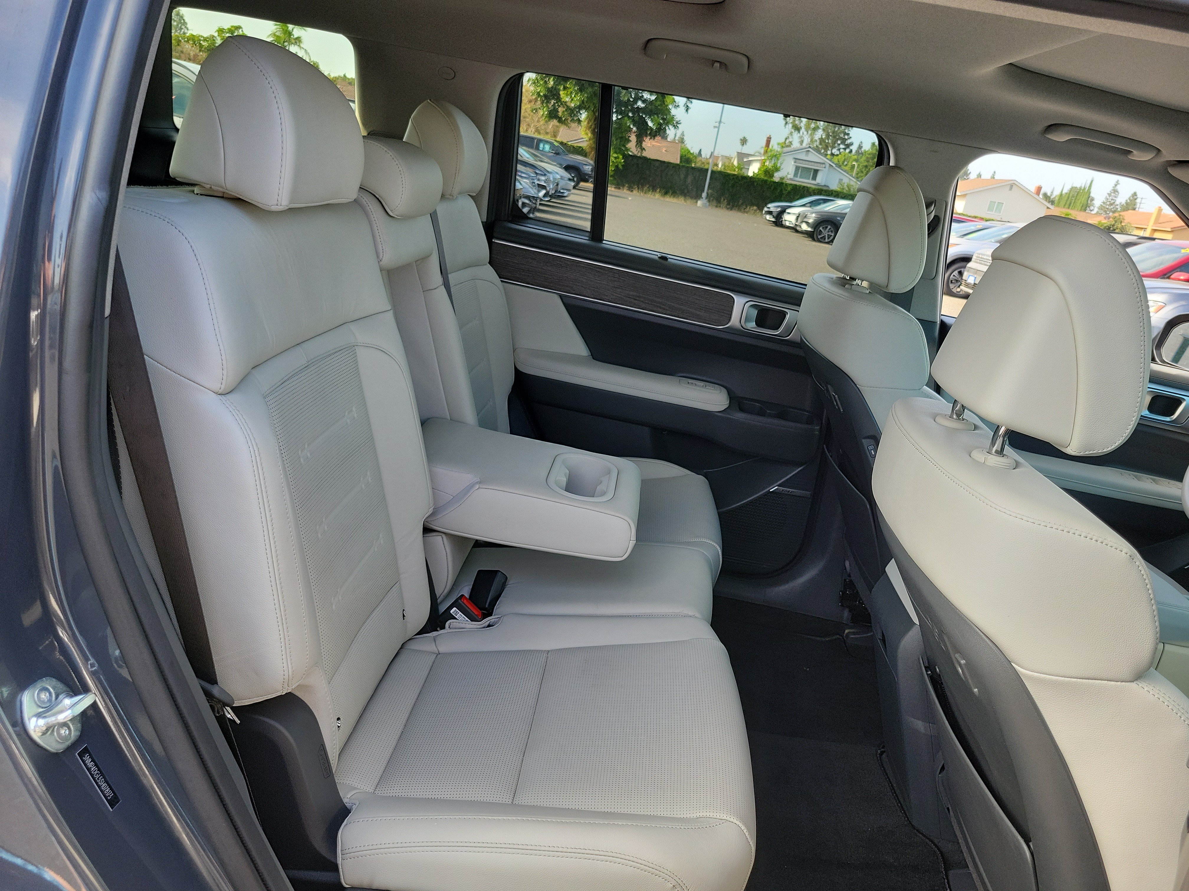Certified 2025 Hyundai Santa Fe Limited AWD/4WD image 25