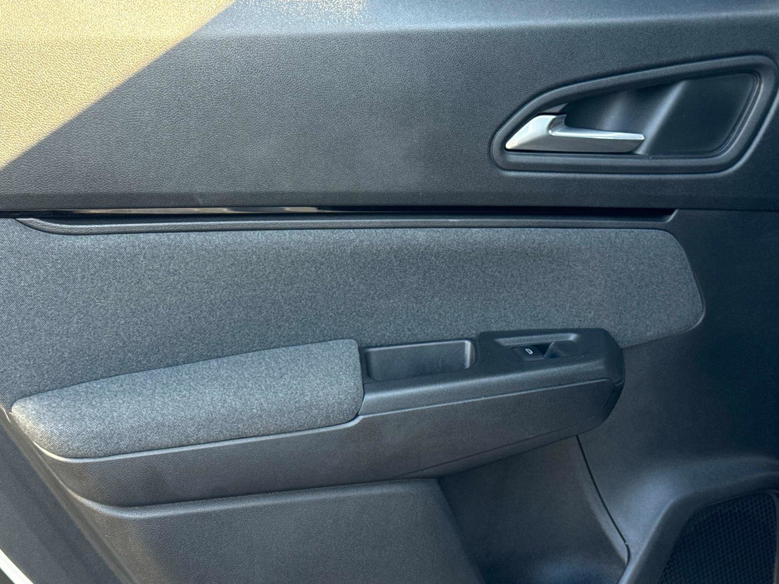 Used 2024 Honda Prologue EX image 12