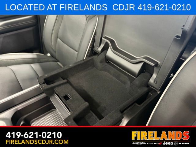 New 2026 RAM 1500 Laramie AWD/4WD image 18