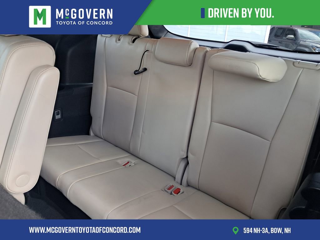 Used 2022 Toyota Highlander Platinum AWD/4WD image 21