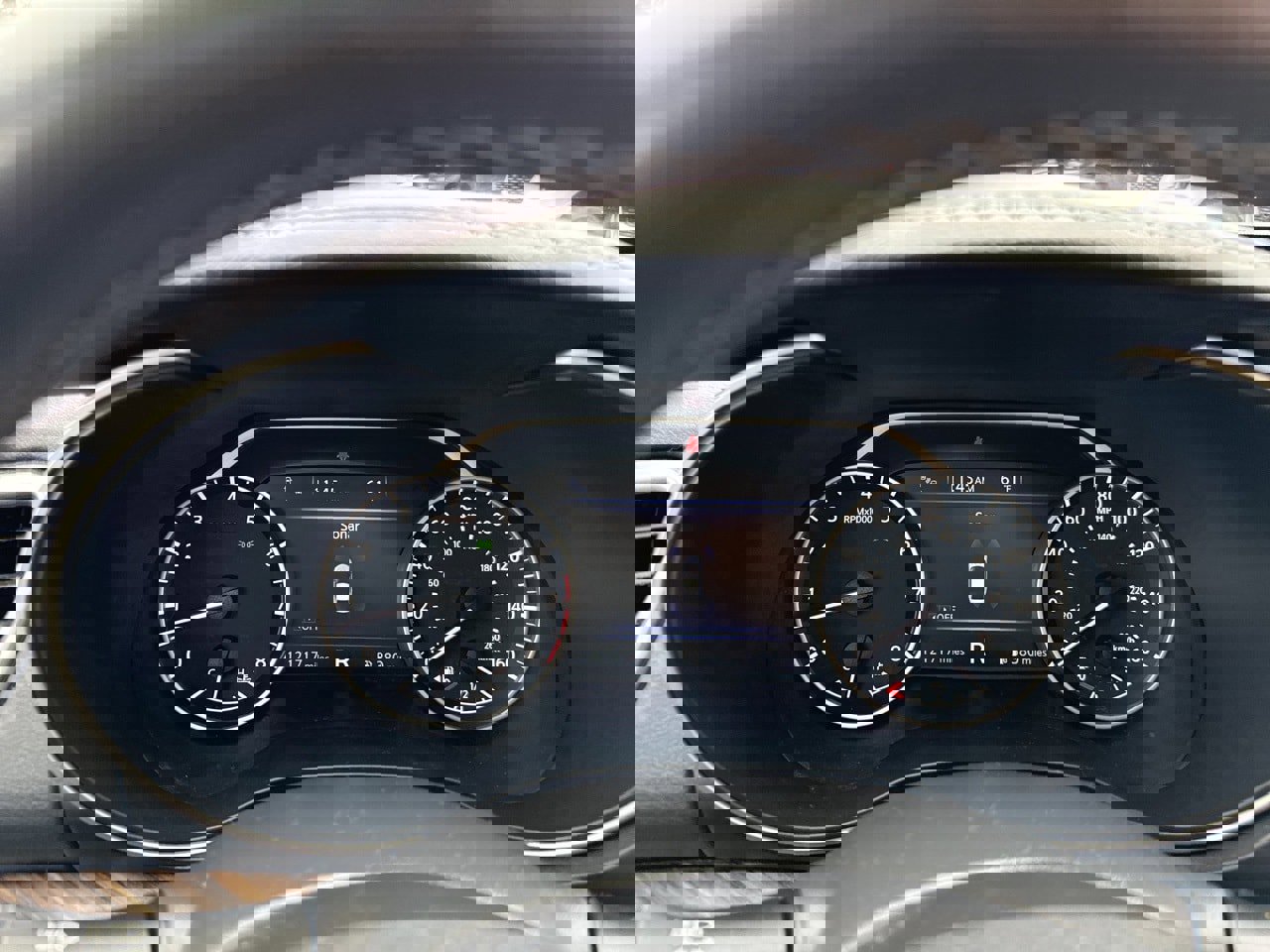 Used 2017 Nissan Maxima Platinum image 7