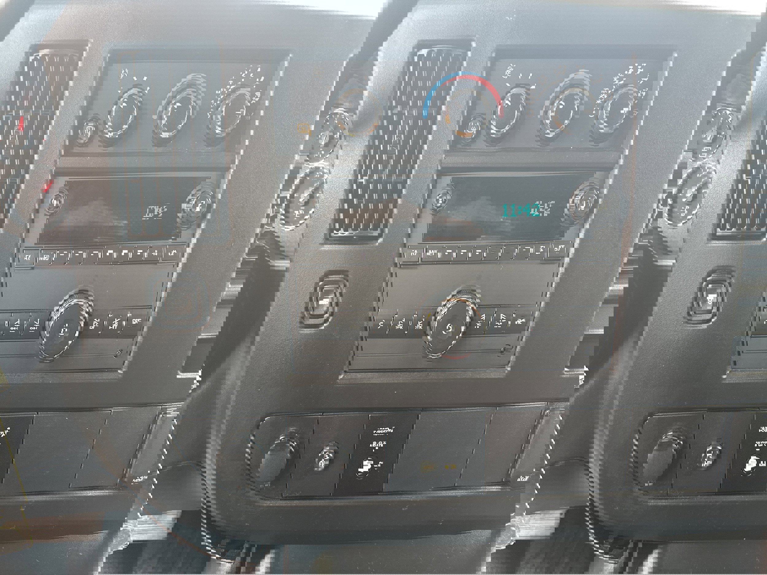 Used 2024 Chevrolet Express 2500 w/ Driver Convenience Package image 22