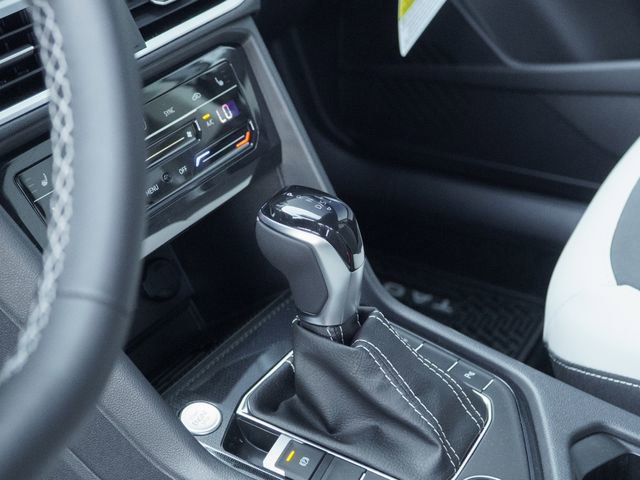 New 2026 Volkswagen Taos SE AWD/4WD image 12