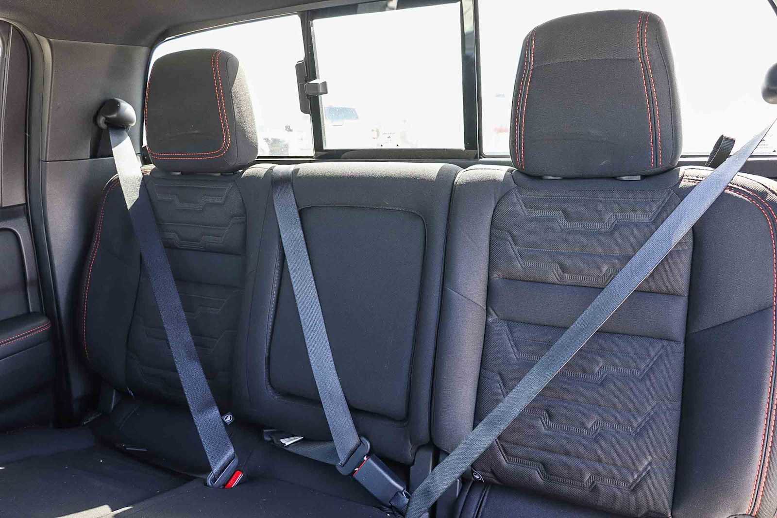Used 2023 Nissan Frontier PRO-4X w/ Pro Convenience Package AWD/4WD image 17