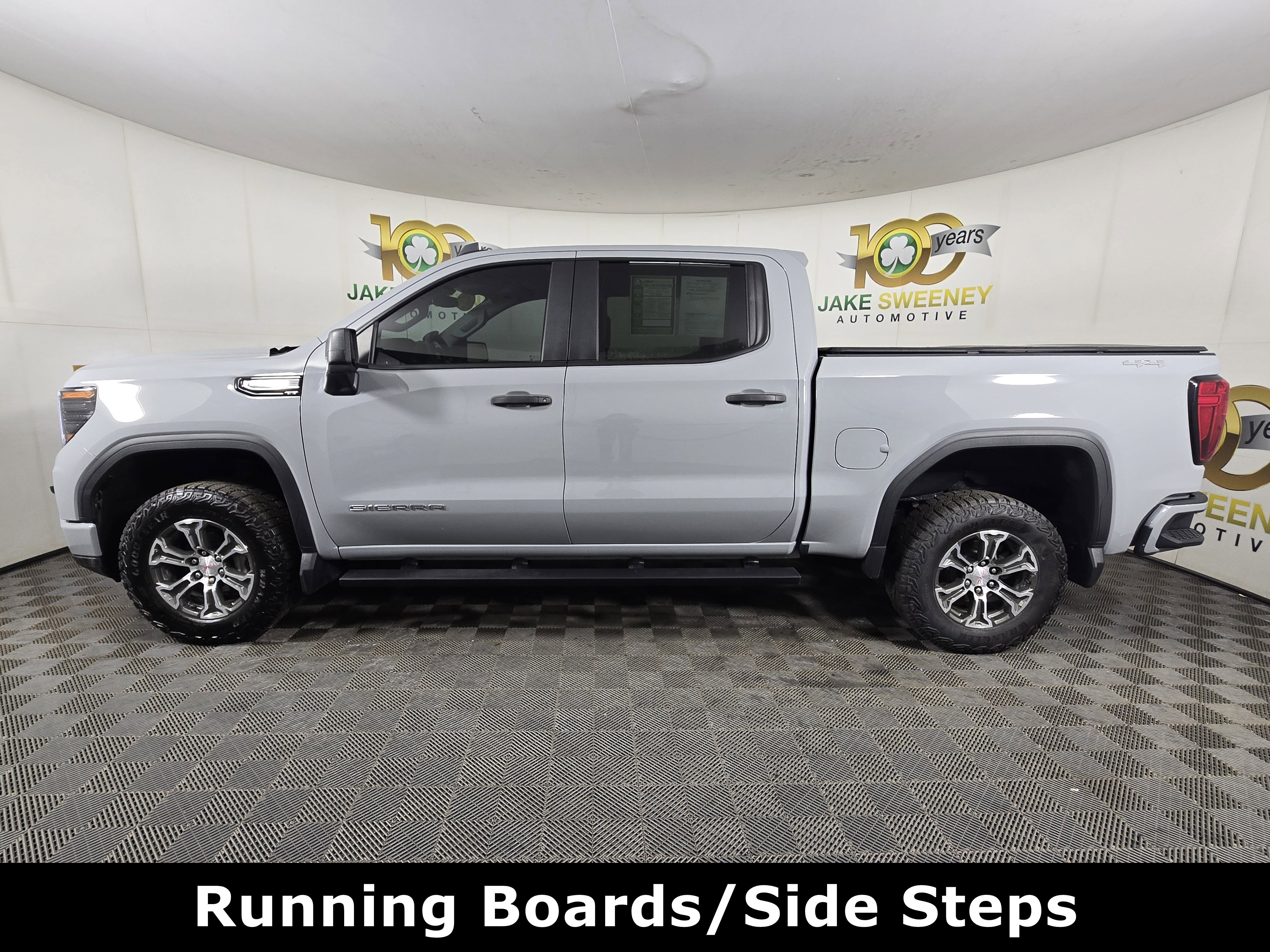 Certified 2024 GMC Sierra 1500 Pro w/ Graphite Edition AWD/4WD image 4