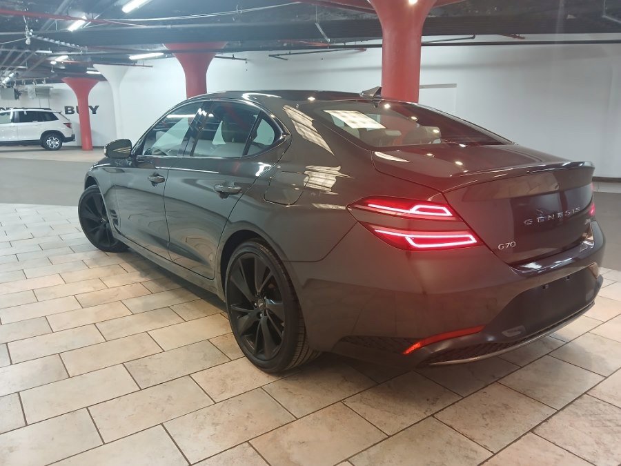 Used 2023 Genesis G70 2.0T w/ Sport Prestige Package image 7