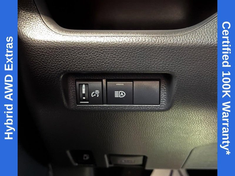 Used 2025 Toyota RAV4 LE AWD/4WD image 28